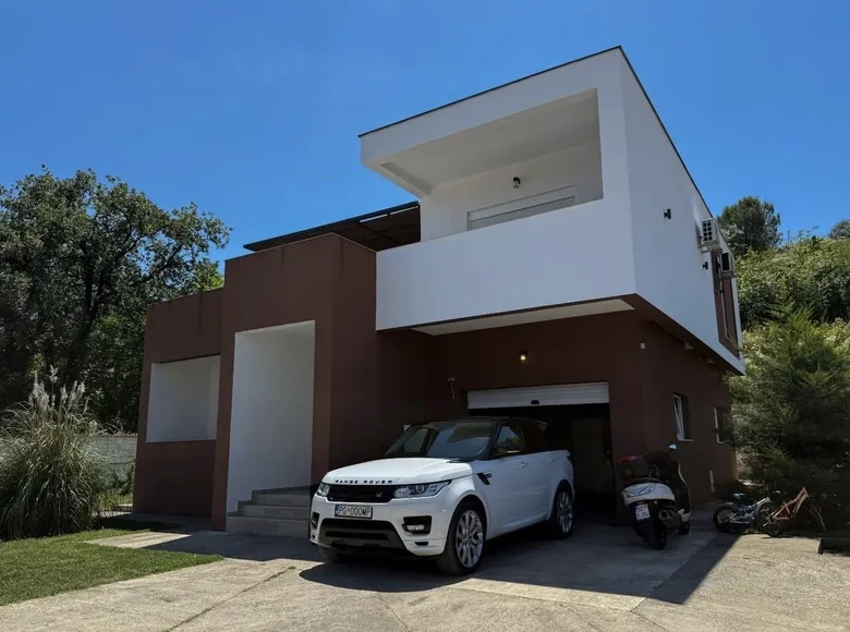 Maison  Podgorica, Monténégro