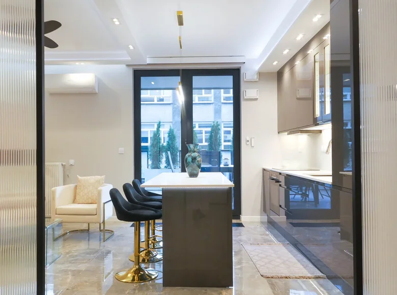 Wohnung 3 zimmer 72 m² in Warschau, Polen