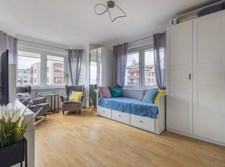 Mieszkanie 3 pokoi 71 m² Warszawa, Polska