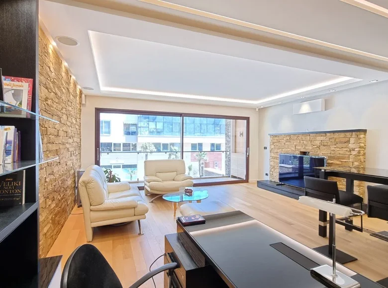 2 bedroom apartment 107 m² Budva, Montenegro