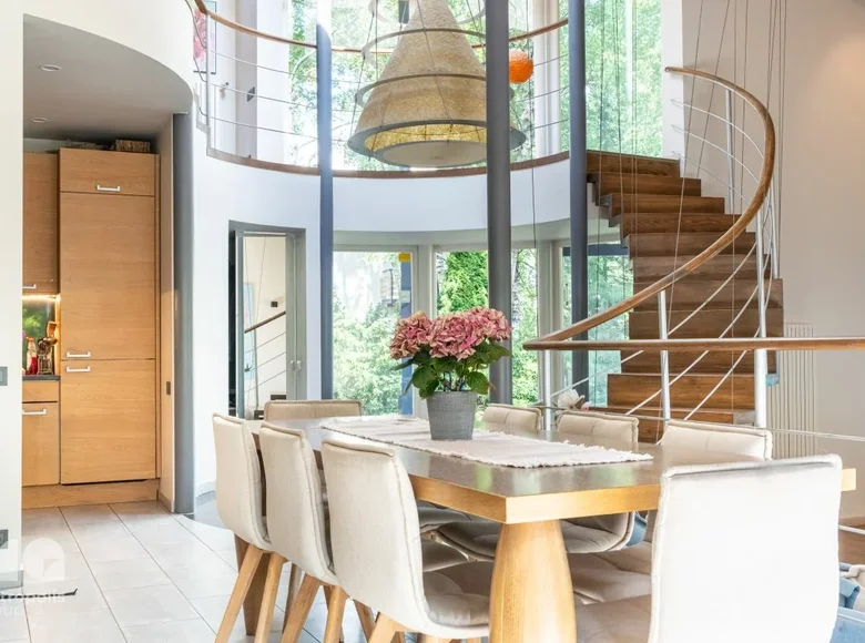 4 bedroom house 255 m² Riga, Latvia