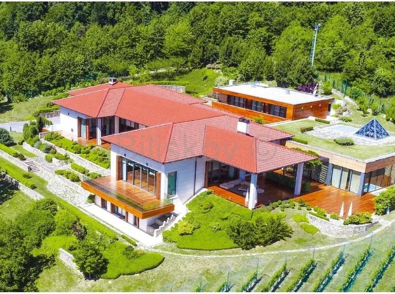 Villa 16 habitaciones 3 665 m² Grad Samobor, Croacia