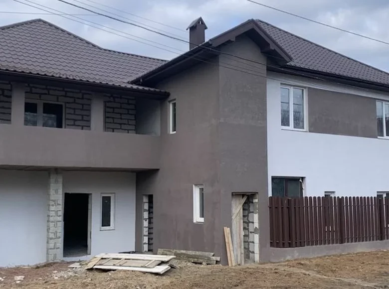Wohnung 2 zimmer 70 m² Lisky, Ukraine