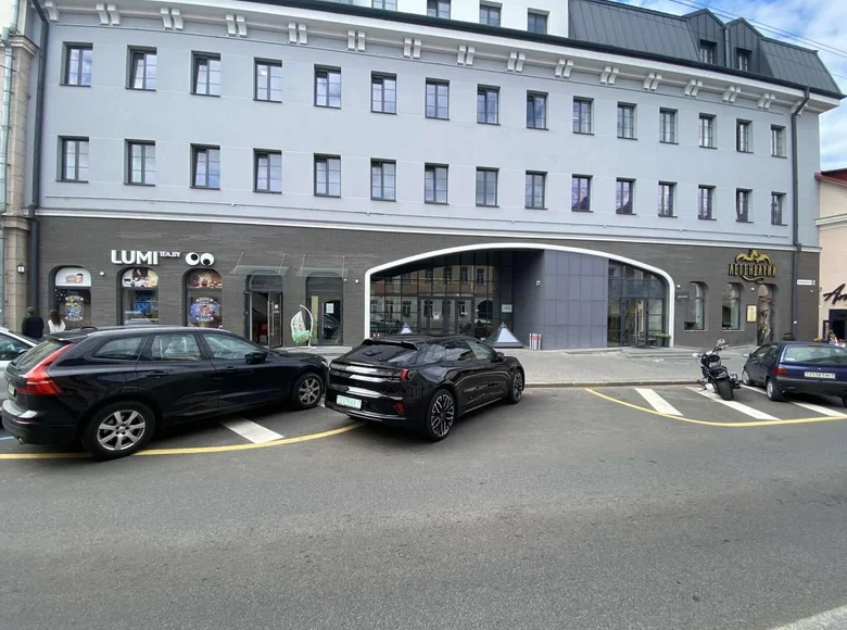 Büro 5 zimmer 120 m² in Minsk, Belarus