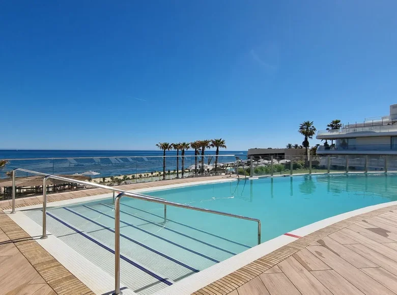 Квартира 3 спальни 140 м² Эстепона, Испания