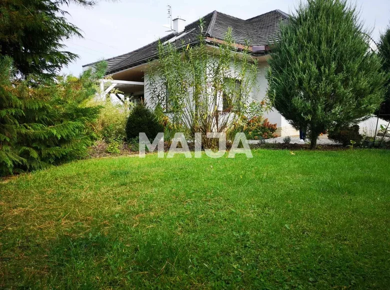 3 bedroom house 300 m² Zarosle Cienkie, Poland