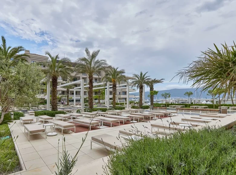 Appartement 3 chambres 192 m² Tivat, Monténégro