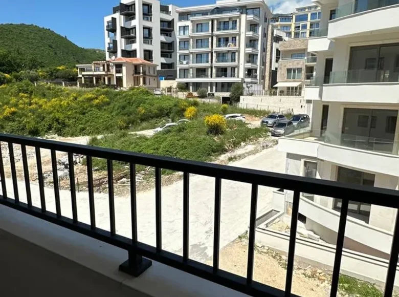 Mieszkanie 2 pokoi 43 m² Becici, Czarnogóra