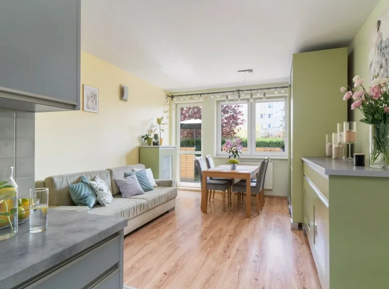 2 room apartment 46 m² Warsaw, Poland