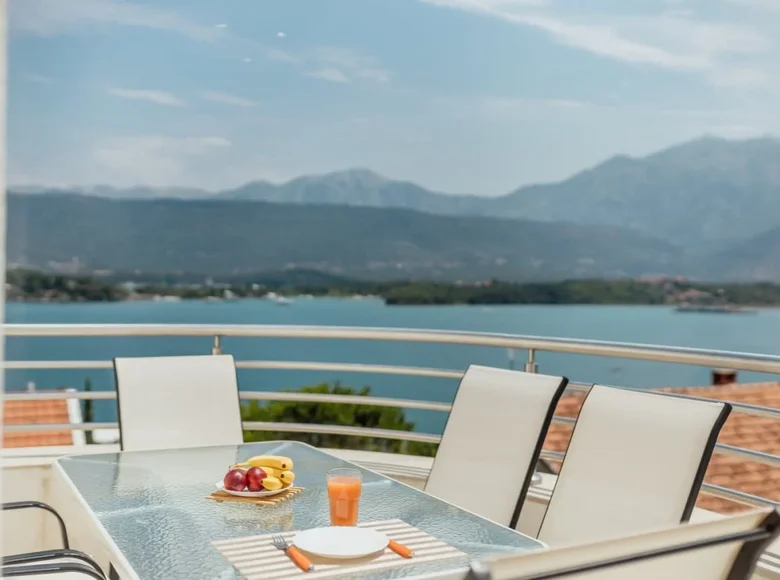 Apartamento 3 habitaciones 64 m² Krasici, Montenegro