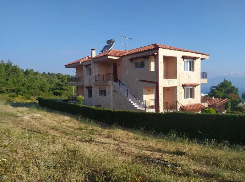 Вилла 8 спален 369 м² Каламос, Греция