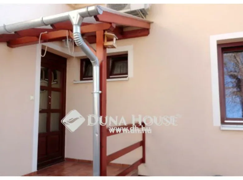 Apartment 95 m² Veszpremi jaras, Hungary