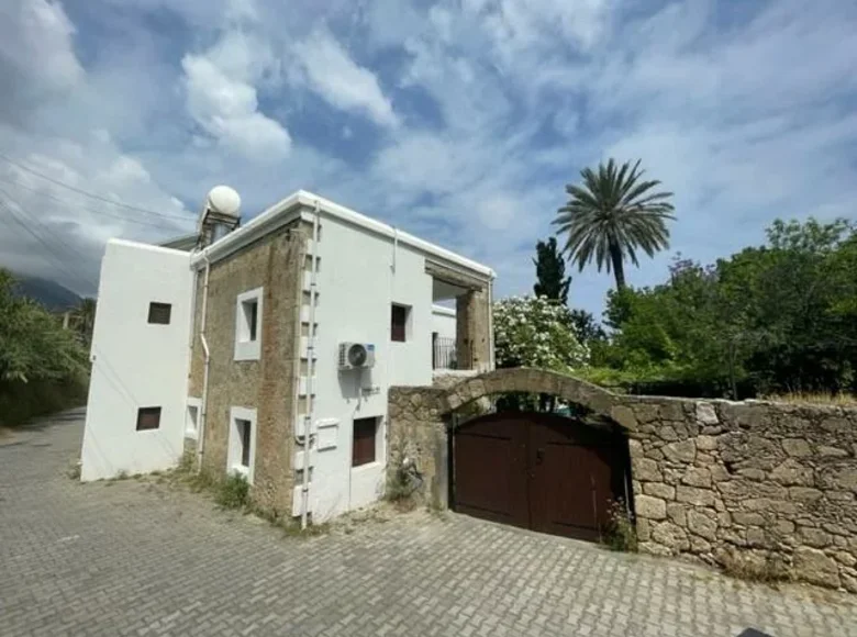 Villa de 5 pièces 250 m² Lapithos, Chypre du Nord