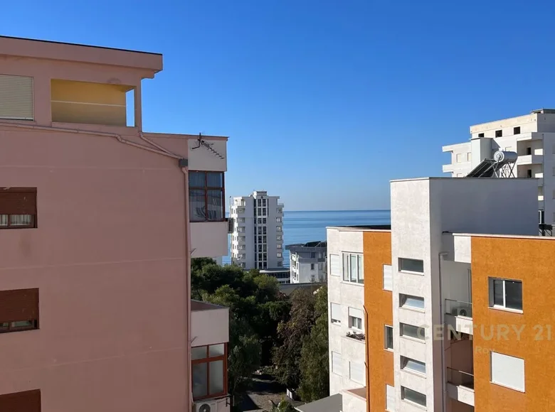 Mieszkanie 3 pokoi 64 m² Bashkia Durres, Albania