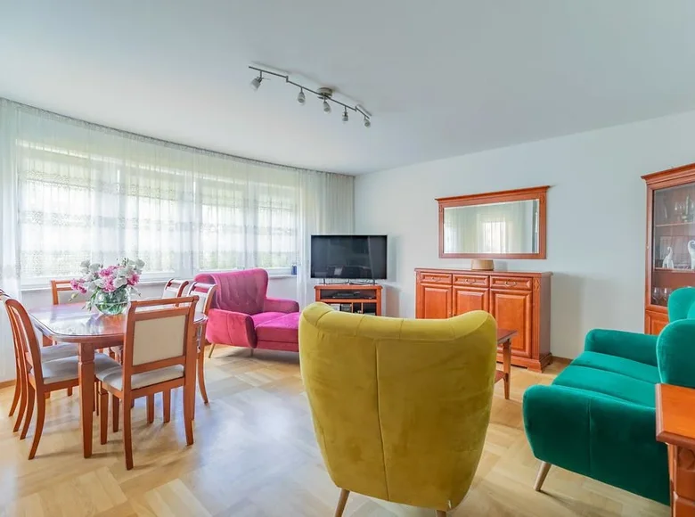 4 room apartment 107 m² Warsaw, Poland