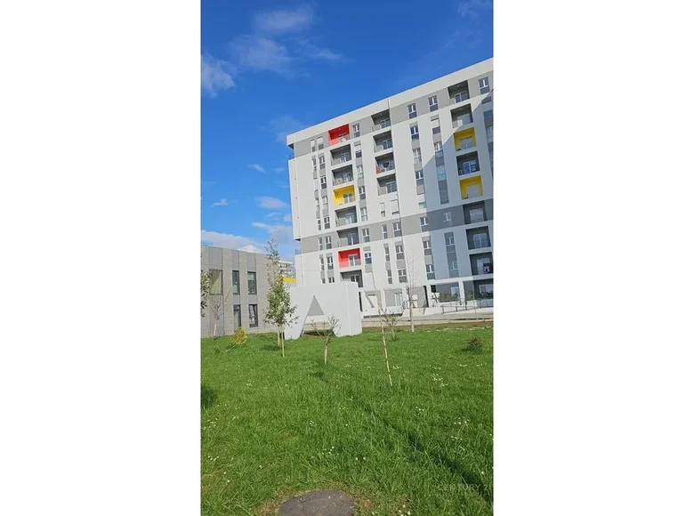Apartamento 3 habitaciones 80 m² Kamez Municipality, Albania