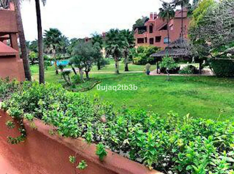 Mieszkanie 3 pokoi 159 m² Estepona, Hiszpania