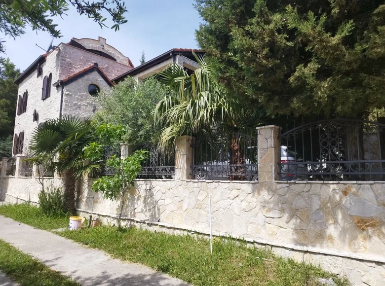 Propriété commerciale 200 m² à Sutomore, Monténégro