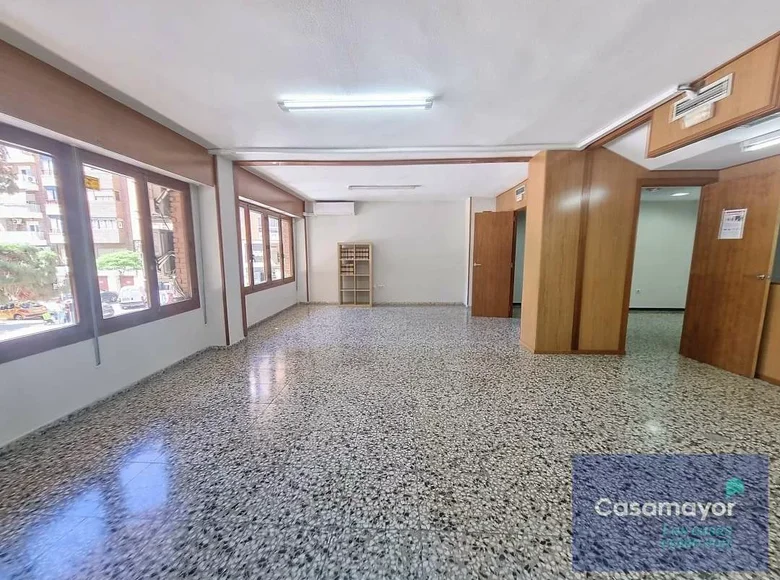 Office 110 m² in Alicante, Spain