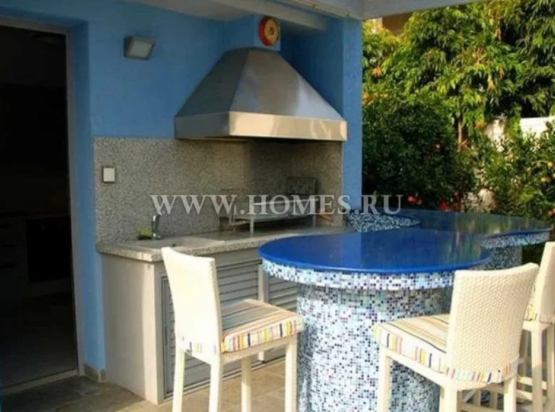 Villa 500 Schlafzimmer 266 m² Limassol District, Zypern