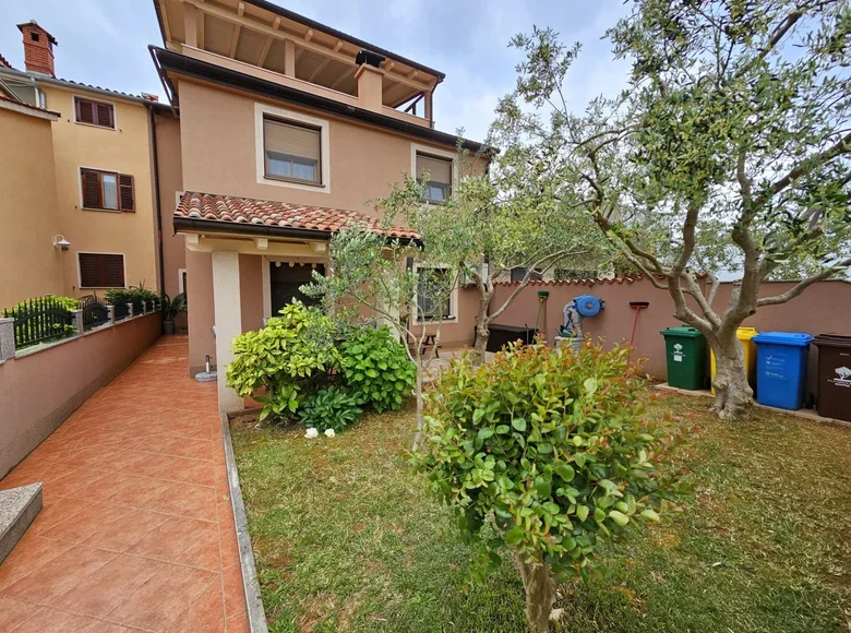 Вилла 4 спальни 400 м² Истрийская жупания, Хорватия