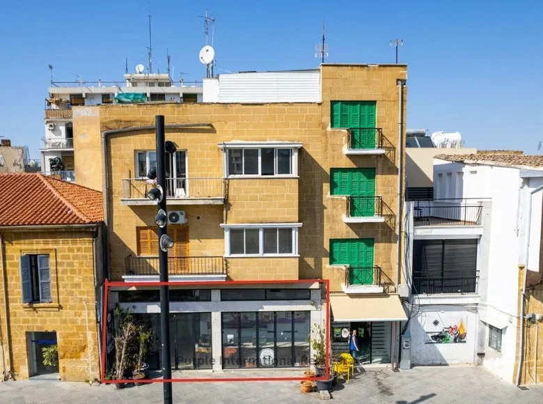 Tienda 115 m² en Nicosia, Chipre