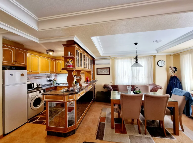 3-Schlafzimmer-Villa 66 m² Torrevieja, Spanien