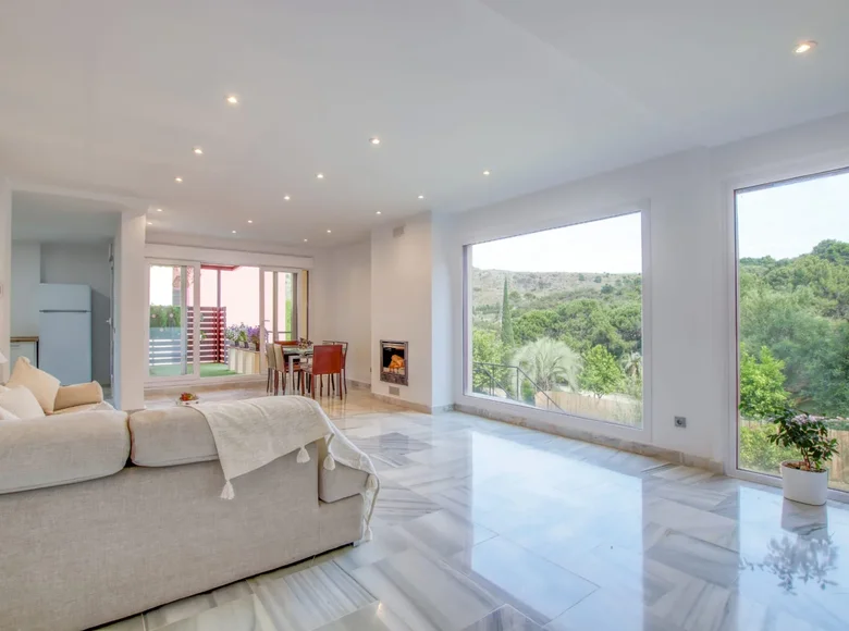 Дом 5 комнат  Benahavis, Испания