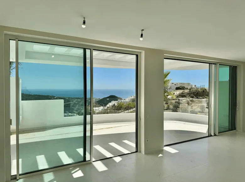 Apartamento 2 habitaciones 142 m² Ojen, Španjolska