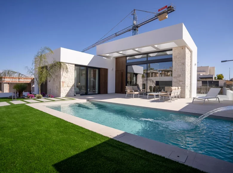 Villa de tres dormitorios 188 m² Rojales, Španjolska