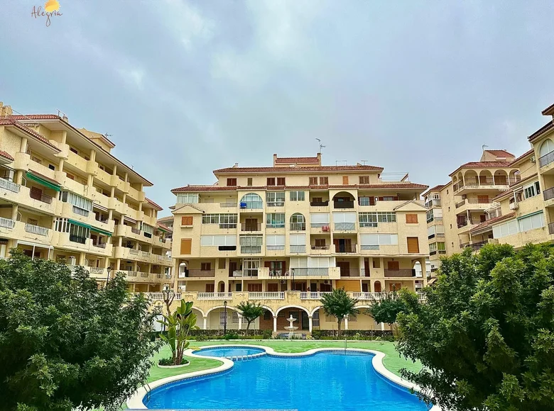 Mieszkanie 3 pokoi 87 m² La Mata, Hiszpania