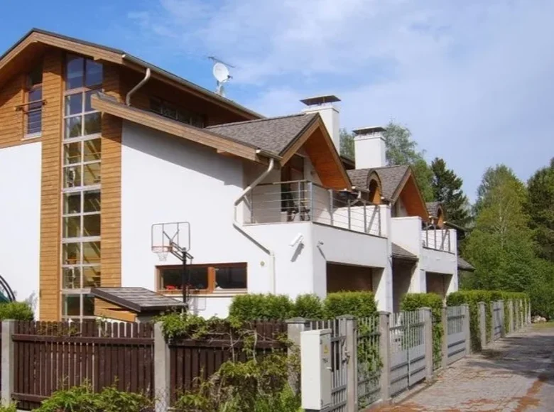Willa 5 pokojów 280 m² Jurmała, Łotwa