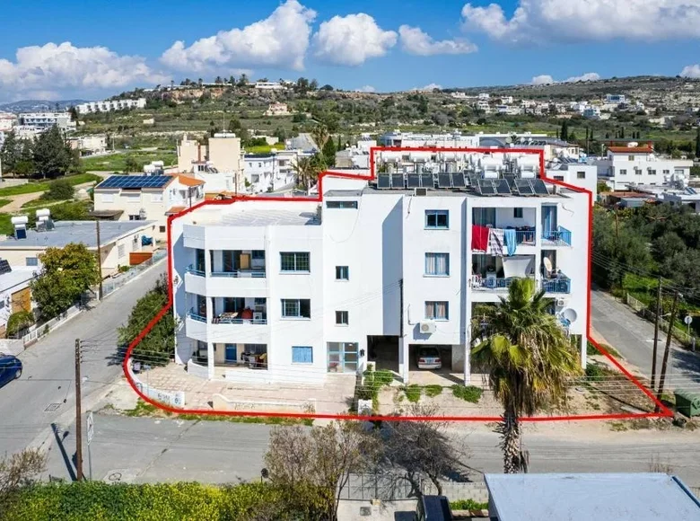 Investment 982 m² in Yeroskipou, Cyprus