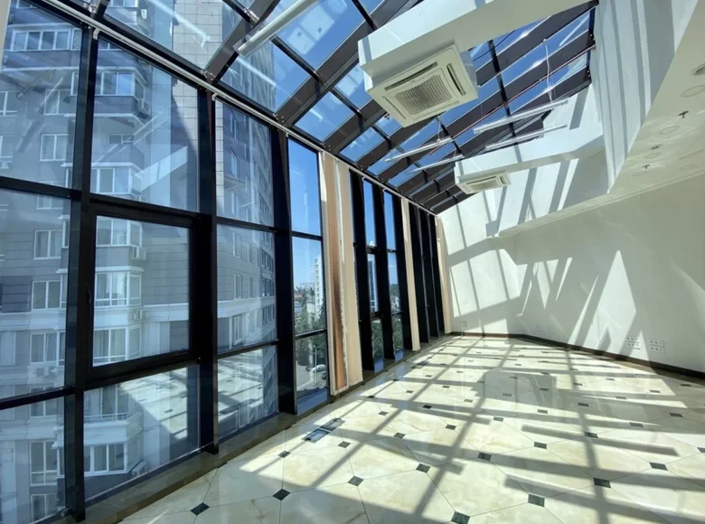 Commercial property 110 m² in Odesa, Ukraine
