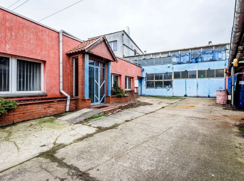 Gewerbefläche 700 m² Posen, Polen