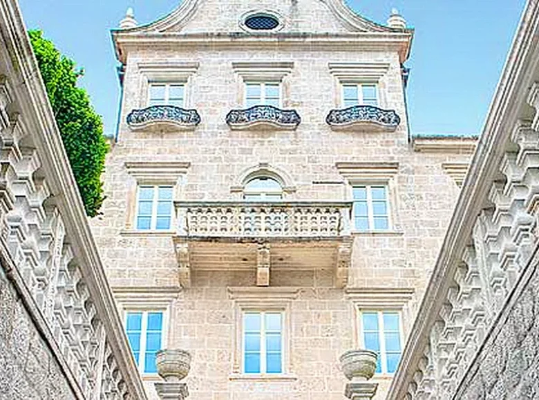 villa de 7 chambres 1 500 m² Dobrota, Monténégro