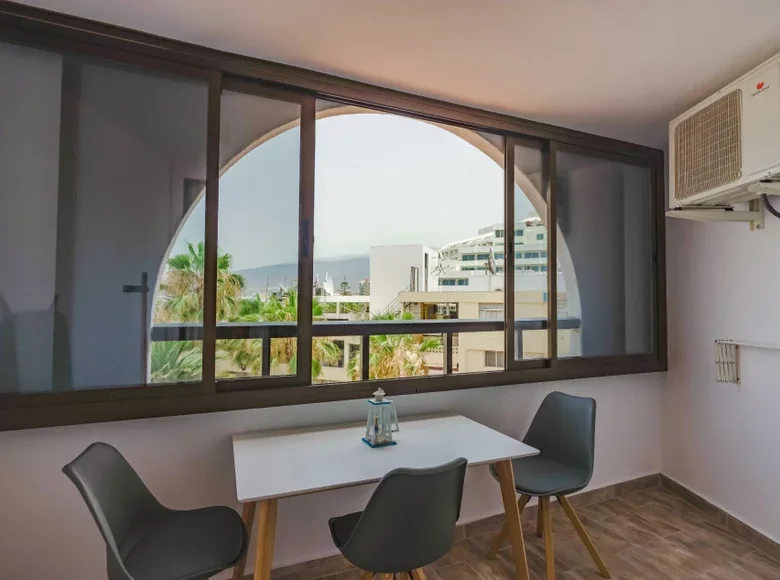 Studio apartment 40 m² Arona, Spain