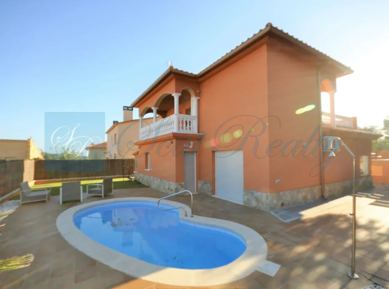 Dom 3 pokoi 400 m² Castell dAro, Hiszpania