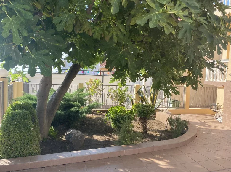 5 bedroom house 250 m² Dobra Voda, Montenegro