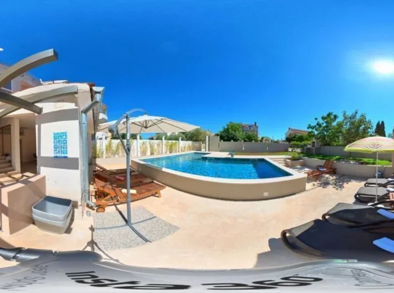 Hotel 700 m² en Pola, Croacia