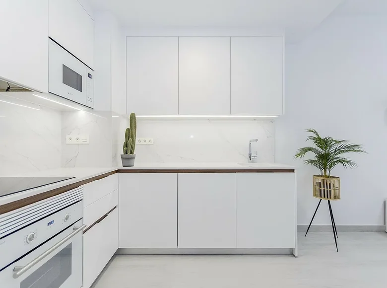 2 bedroom apartment 92 m² Torrevieja, Spain