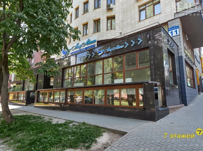 Commercial real estate 841 m² in Minsk, Belarus