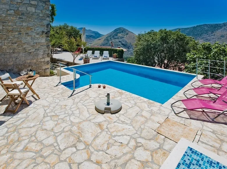 villa de 5 dormitorios 200 m² Croacia, Croacia