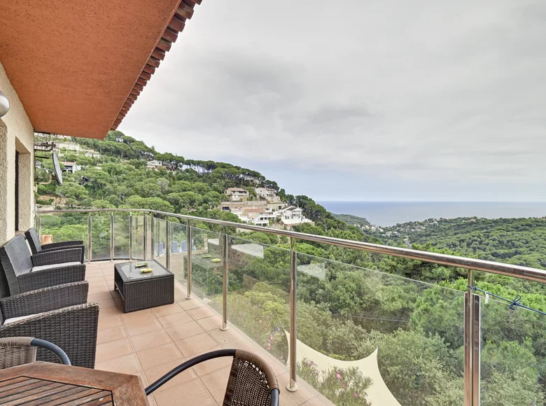 villa de 5 dormitorios 230 m² Serrabrava, Španjolska