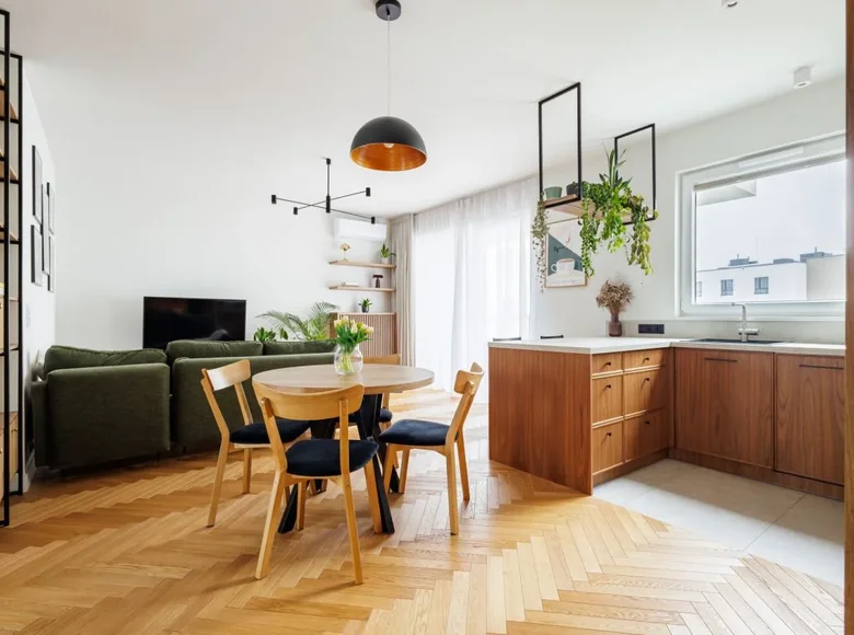 3 room apartment 72 m² in Warsaw, Poland