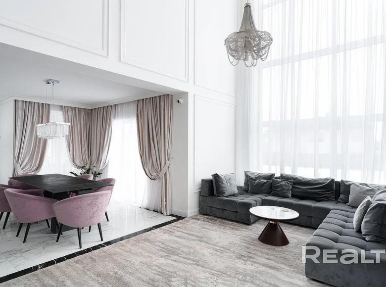 Casa 286 m² Chaciezyna, Belarús