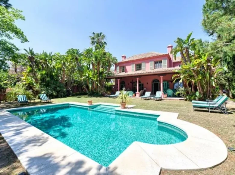 villa de 5 dormitorios 570 m² Abadín, Španjolska