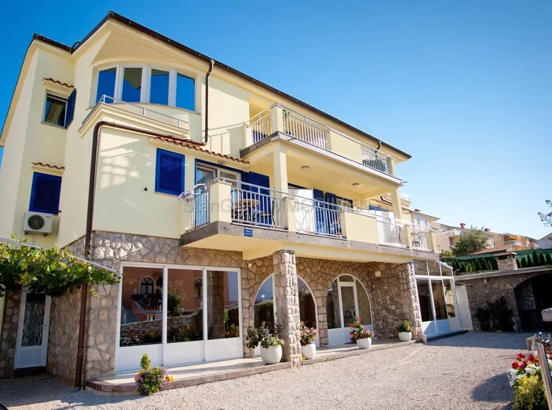 Casa 8 habitaciones 435 m² Radici, Croacia