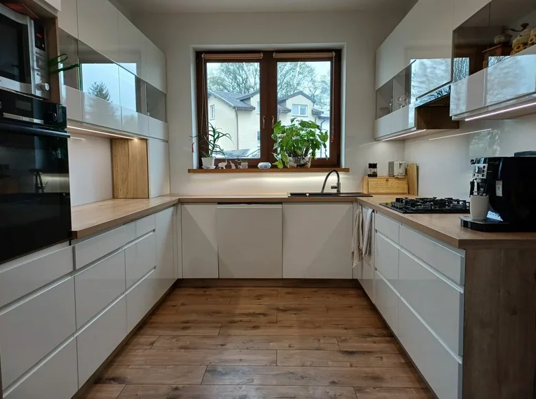 Haus 360 m² Lodz, Polen