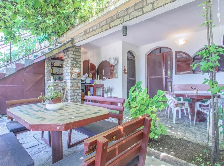 Casa 5 habitaciones  Budva, Montenegro
